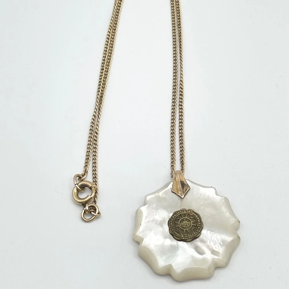 Antique mother of pearl abalone Shell pendant necklace - Picture 2 of 7